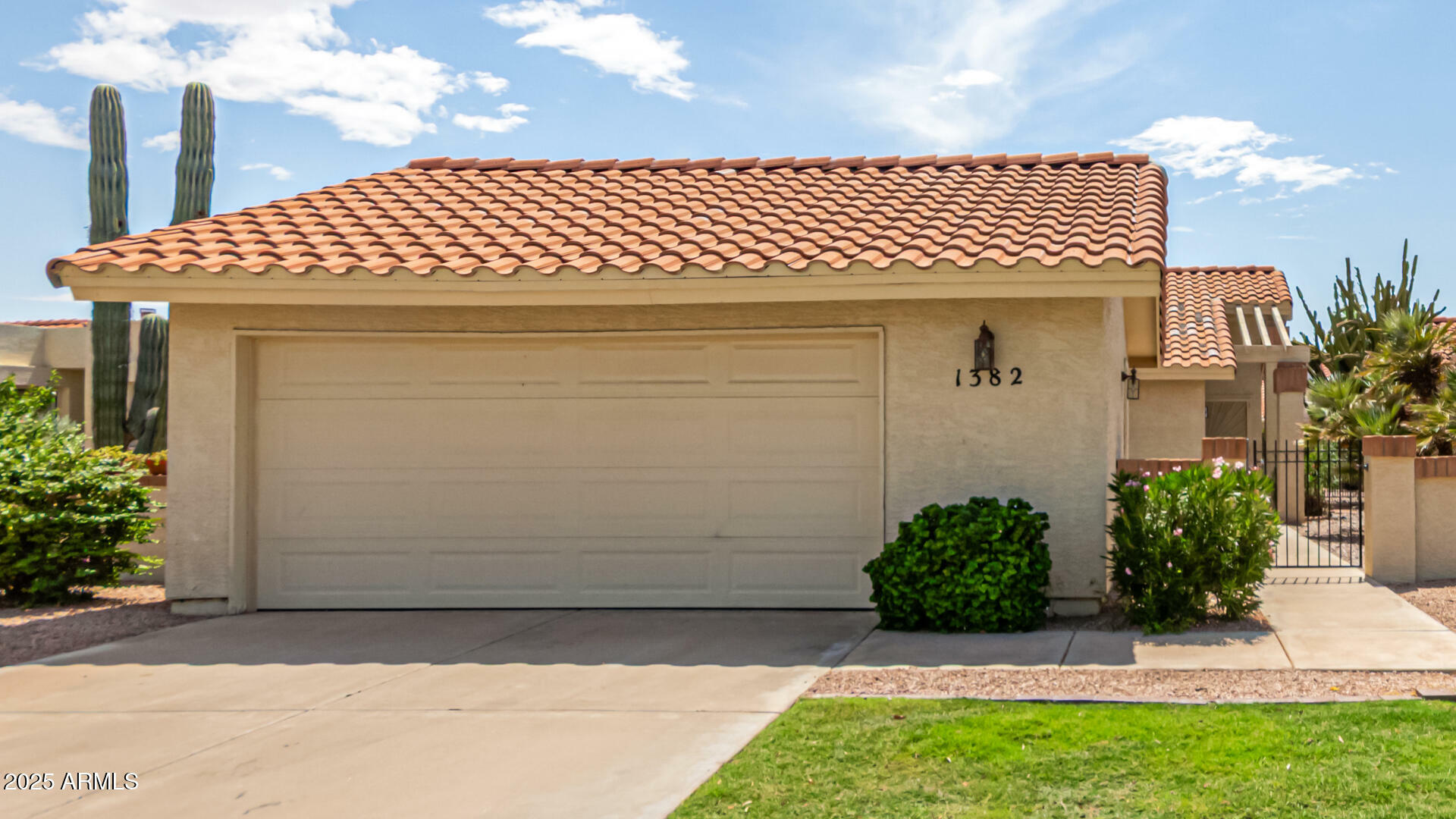 1382 N Tamarisk Drive  Chandler AZ 85224 photo