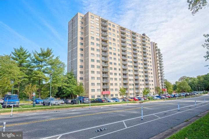 Property Photo: 2500 N Van Dorn Street 318 VA 22302
