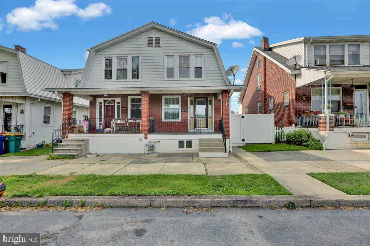Property Photo:  2333 Noble Street  PA 19609 