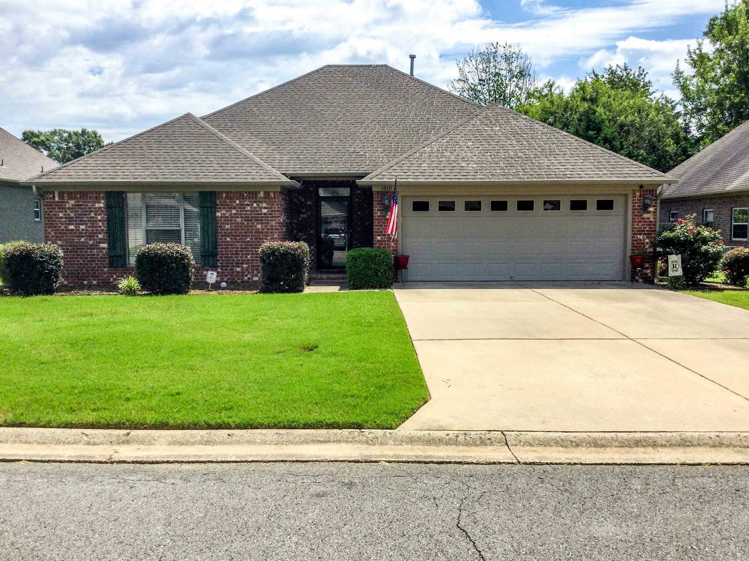 Property Photo:  1810 Penny  AR 72034 