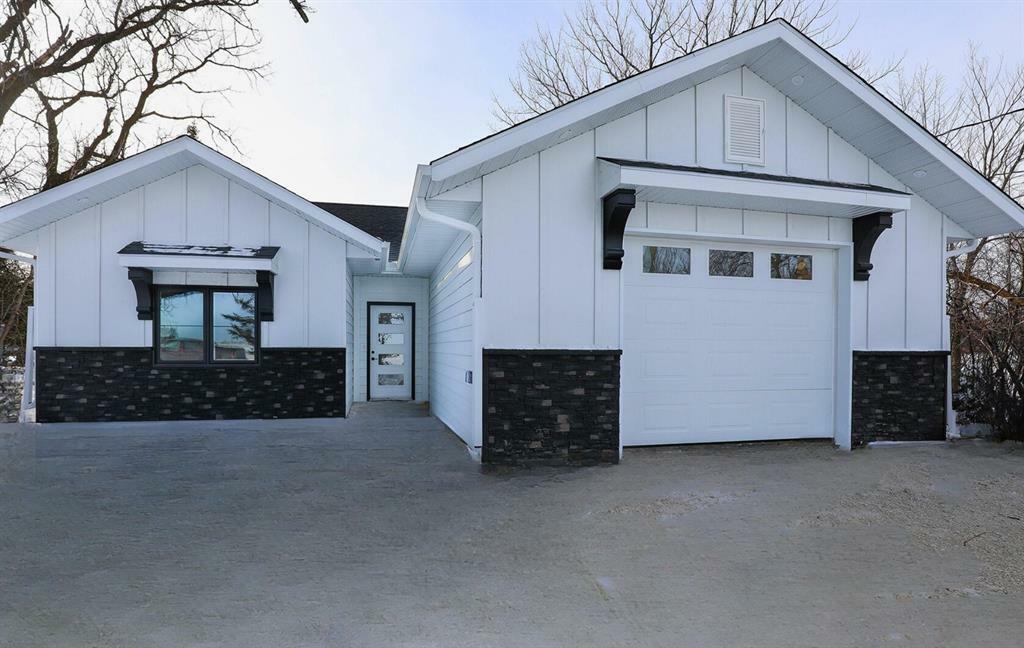 Property Photo: 3 12 Road North MB R0A 1P0