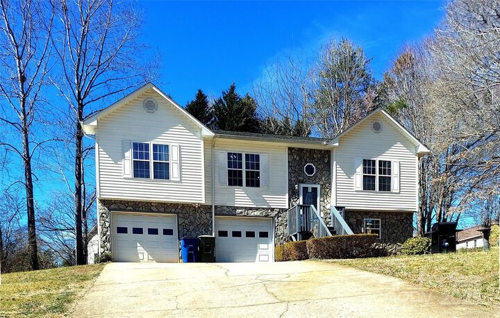 1609 Indian Springs Drive NW 35  Conover NC 28613 photo