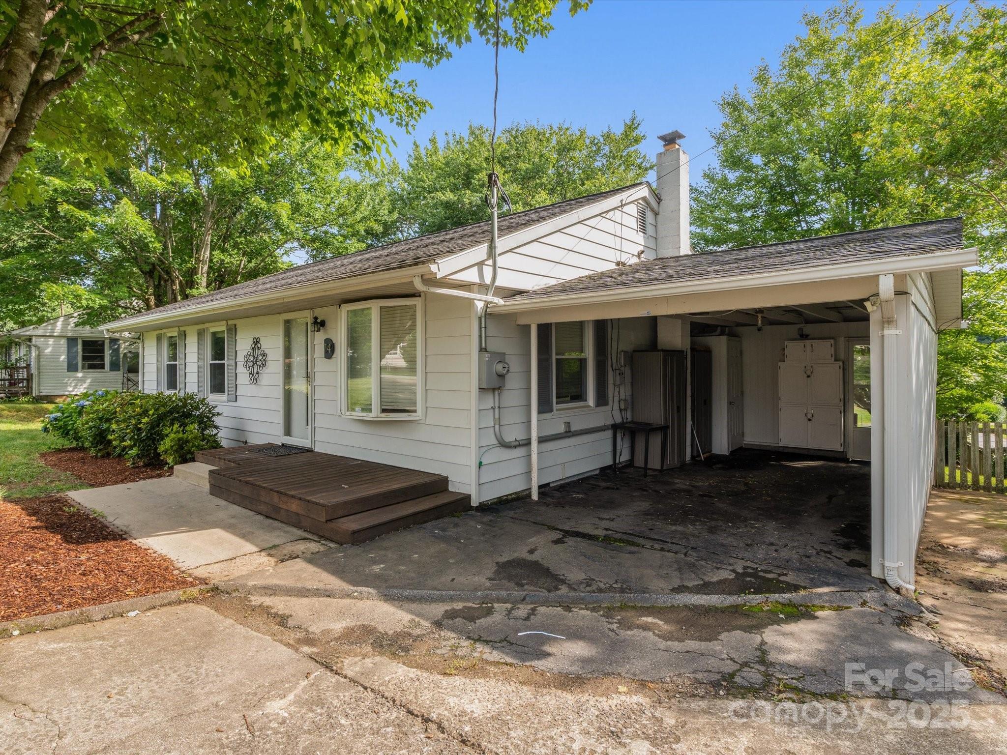 Property Photo:  74 Hi Alta Avenue  NC 28806 