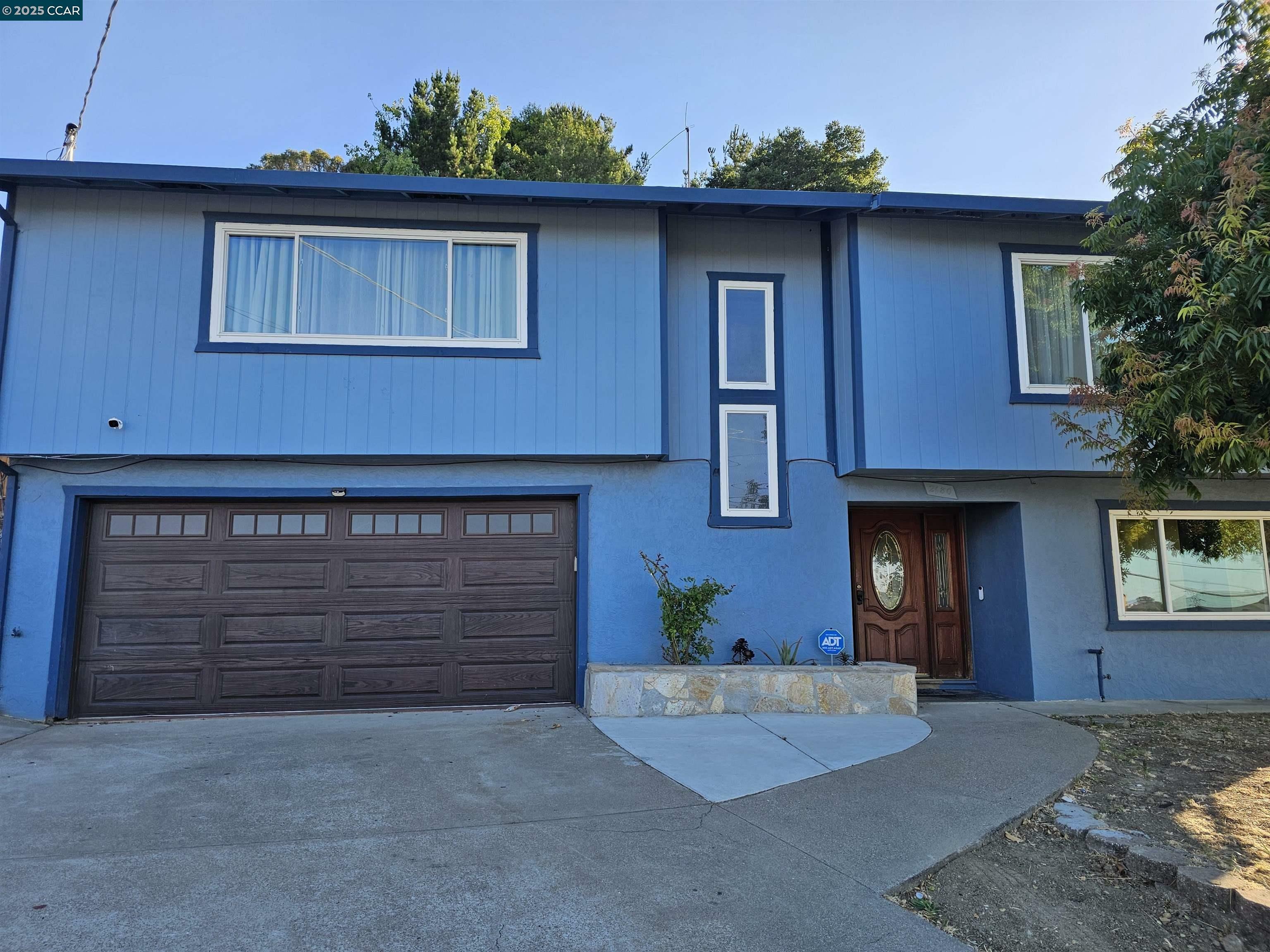 Property Photo:  2180 Shea Dr  CA 94564 