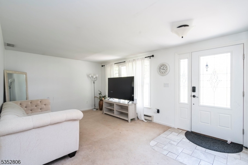 Property Photo: 7 Codington Ln NJ 08826