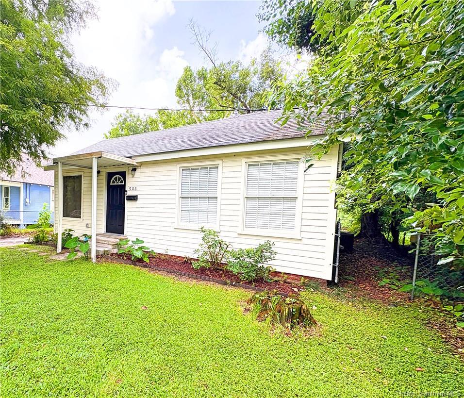 Property Photo:  906 16th Street  LA 70601 