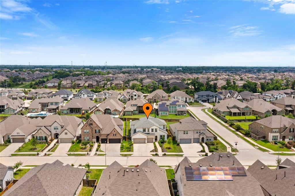 Property Photo:  9923 Golden Woods Drive  TX 77459 