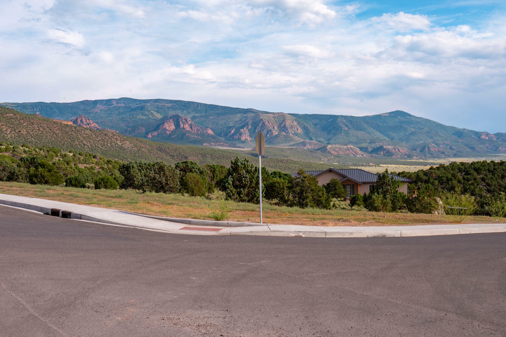 Property Photo: 2673 W Rock Ridge Rd UT 84720