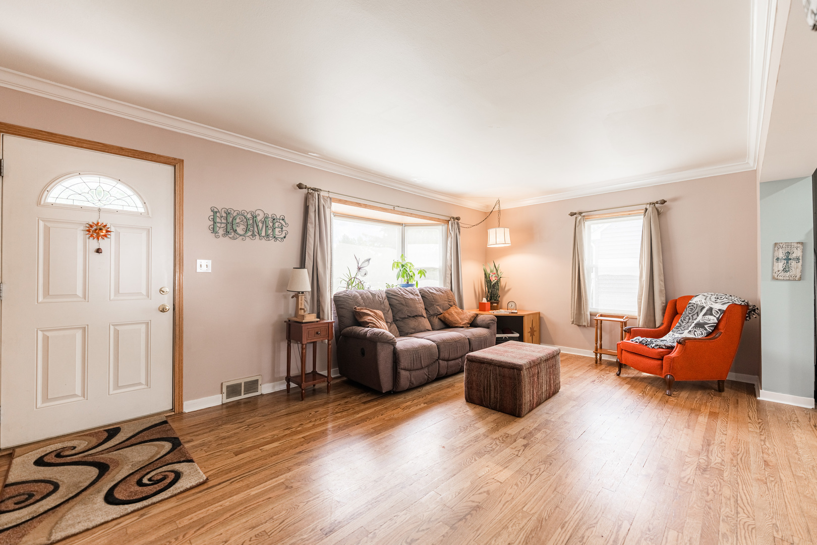 Property Photo:  126 S Lewis Avenue  IL 60148 