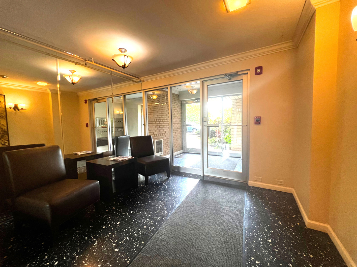 Property Photo: 8230 N Elmwood Street 405 IL 60077