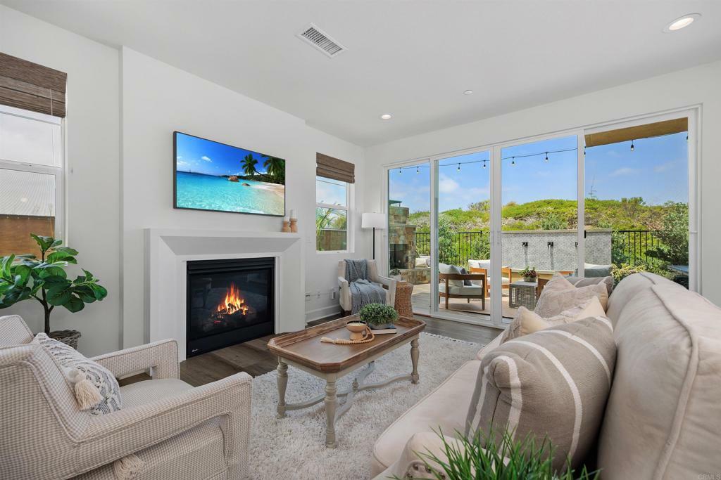 Property Photo: 3002 Villeta Ave CA 92010