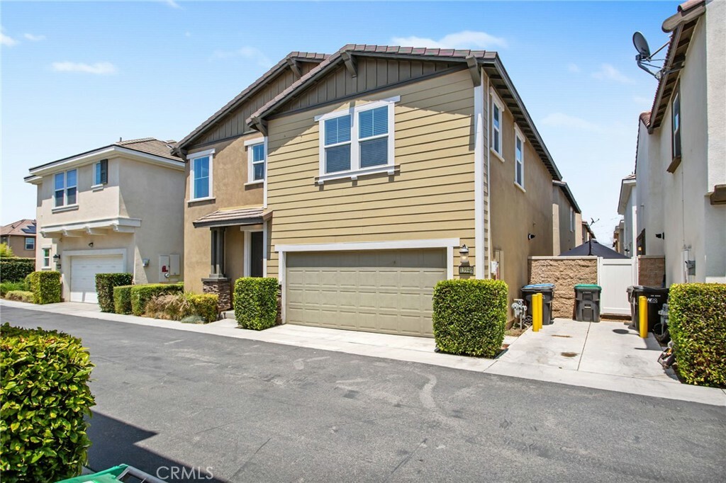 Property Photo:  13946 Blossom Way  CA 92880 