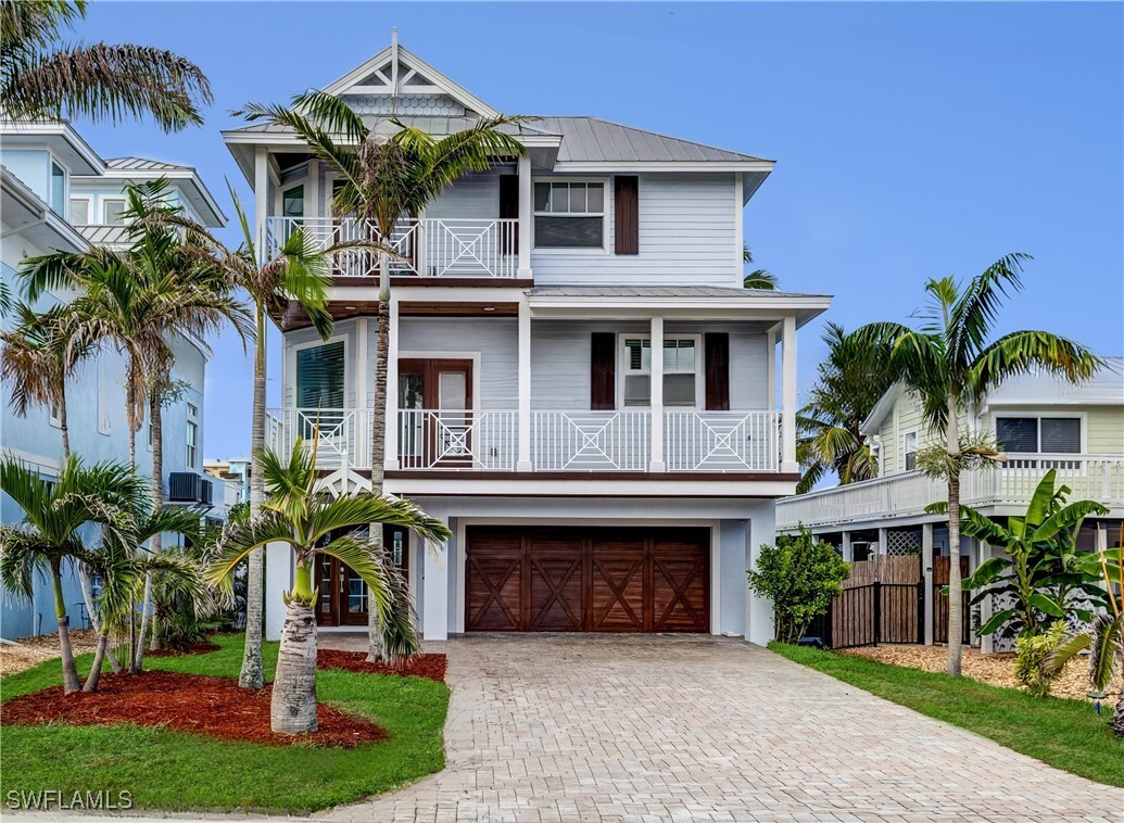 Property Photo: 571 Palermo Circle FL 33931