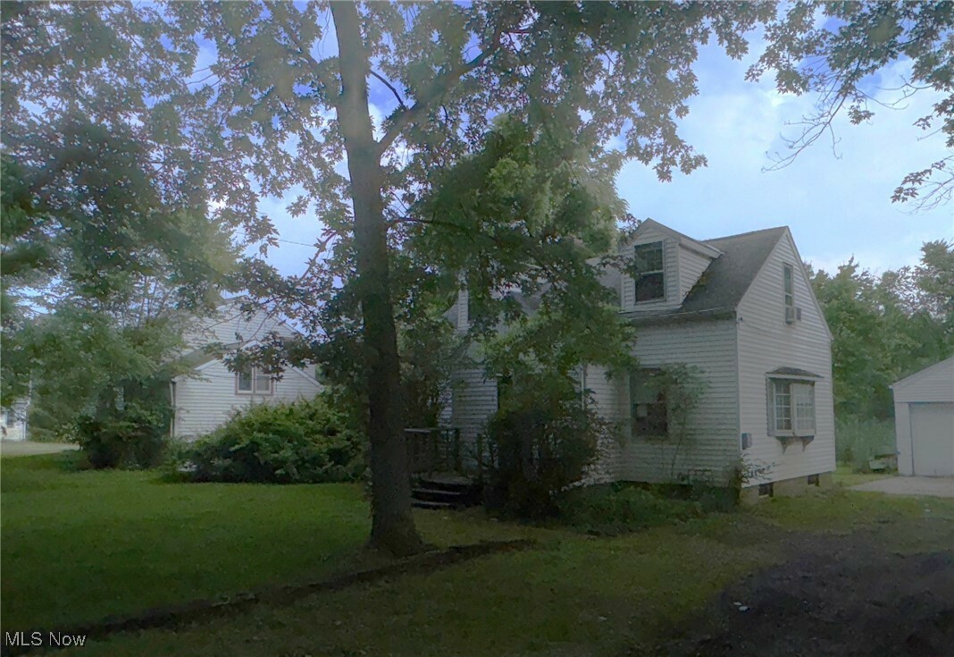 Property Photo: 26014 Pettibone Road OH 44146