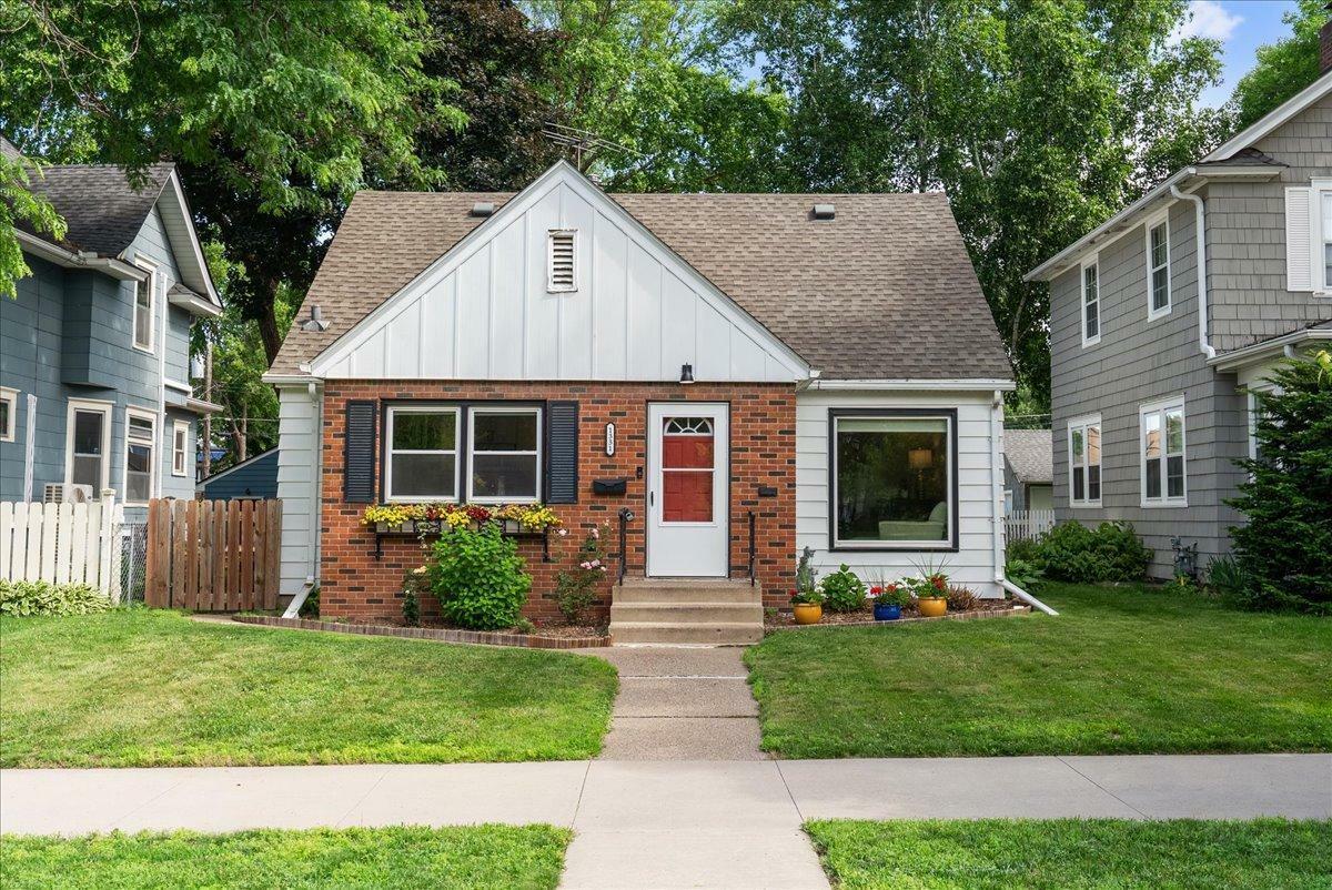 Property Photo: 1331 Scheffer Avenue MN 55116