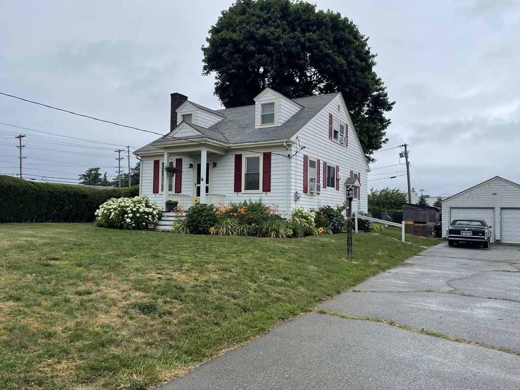 Property Photo:  14 Forest Ave  RI 02842 