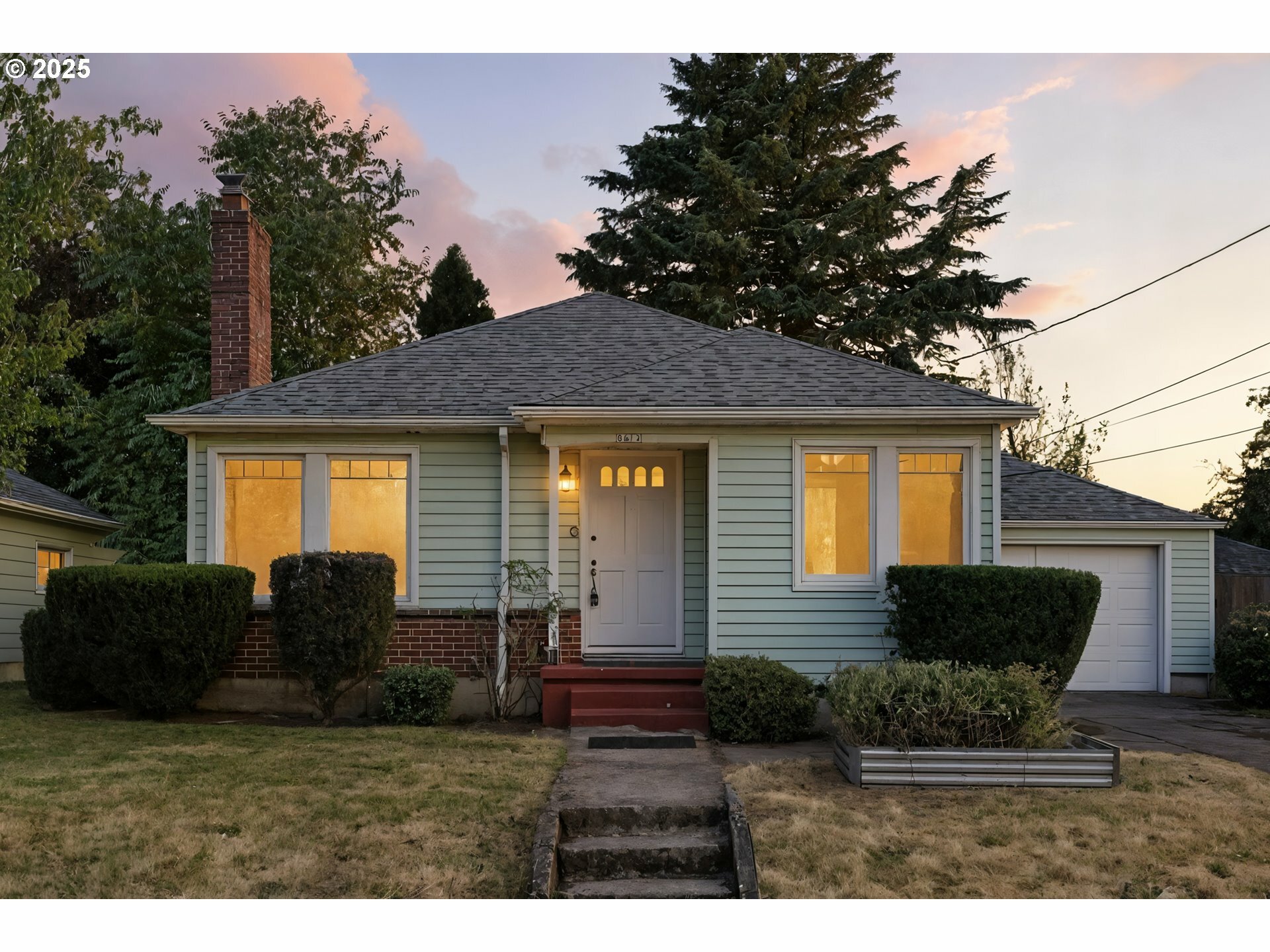 6415 NE 7th Ave  Portland OR 97211 photo