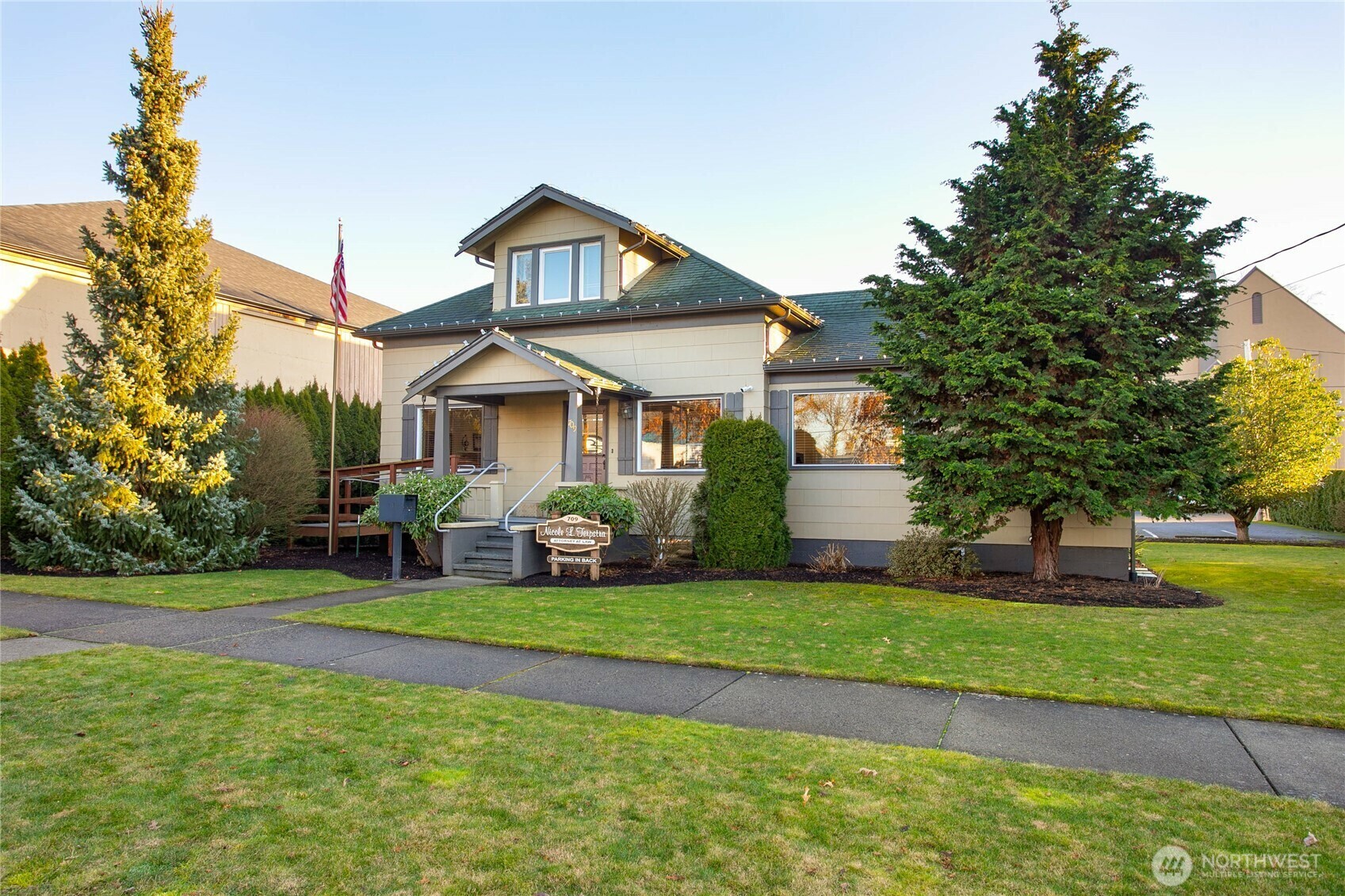 Property Photo: 709 Grover Street WA 98264