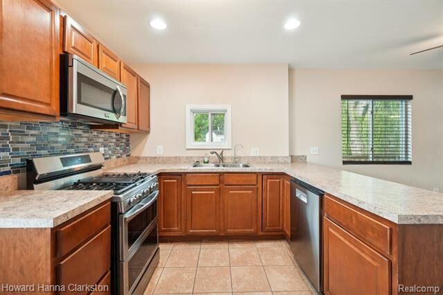 Property Photo:  6830 Dixie Highway  MI 48346 