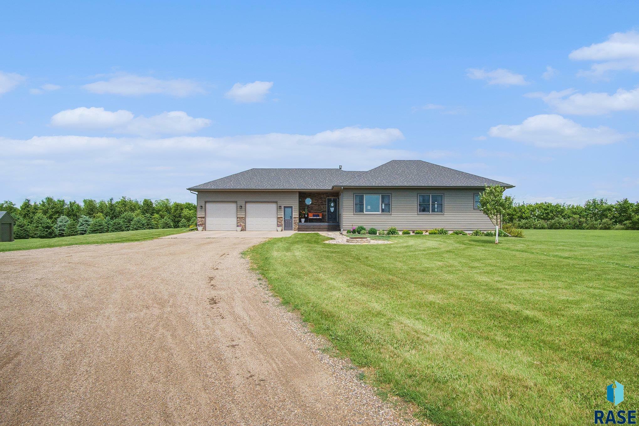 Property Photo: 45446 258th St SD 57048-6203