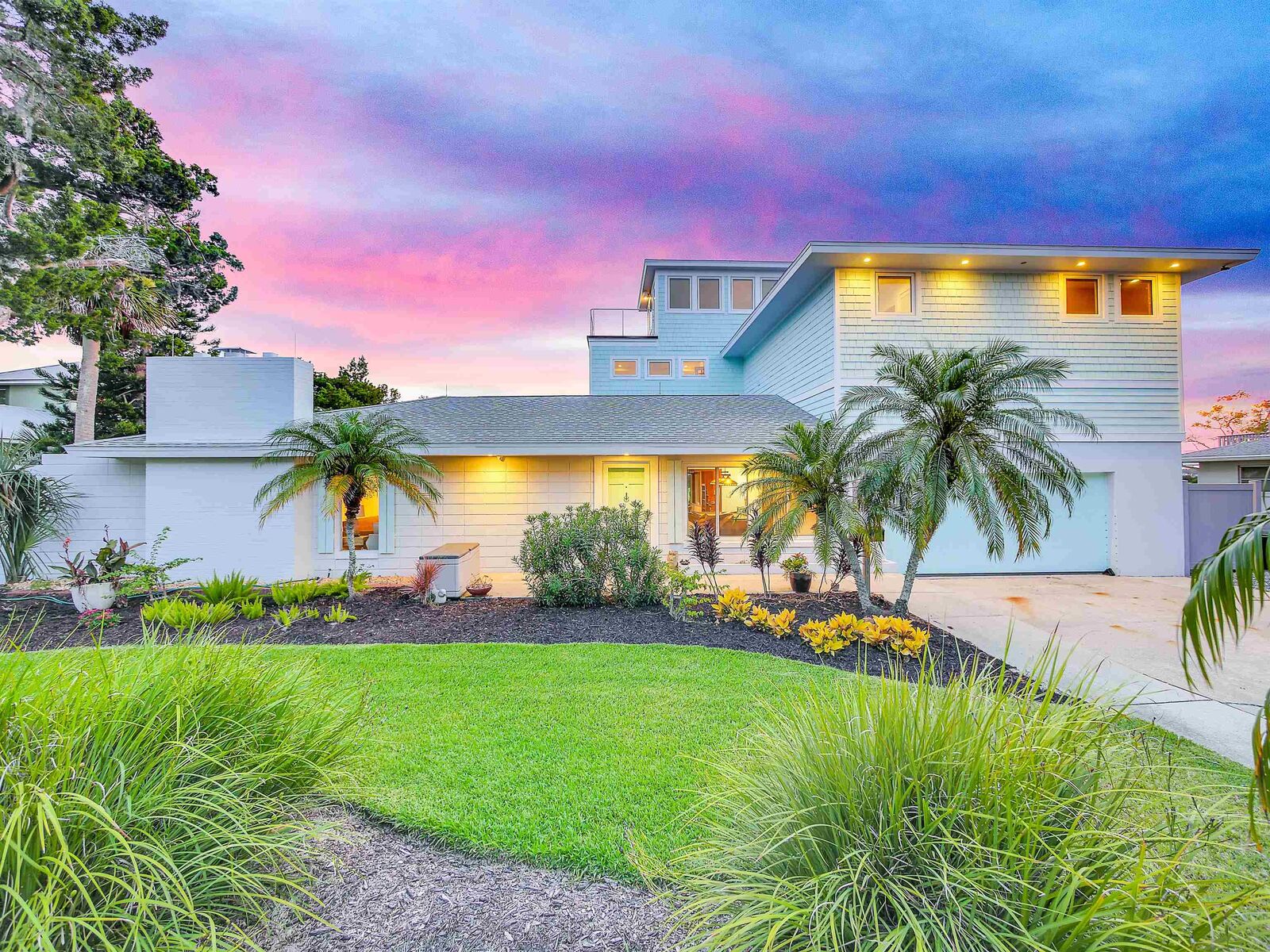 Property Photo: 205 Coquina Ave FL 32080