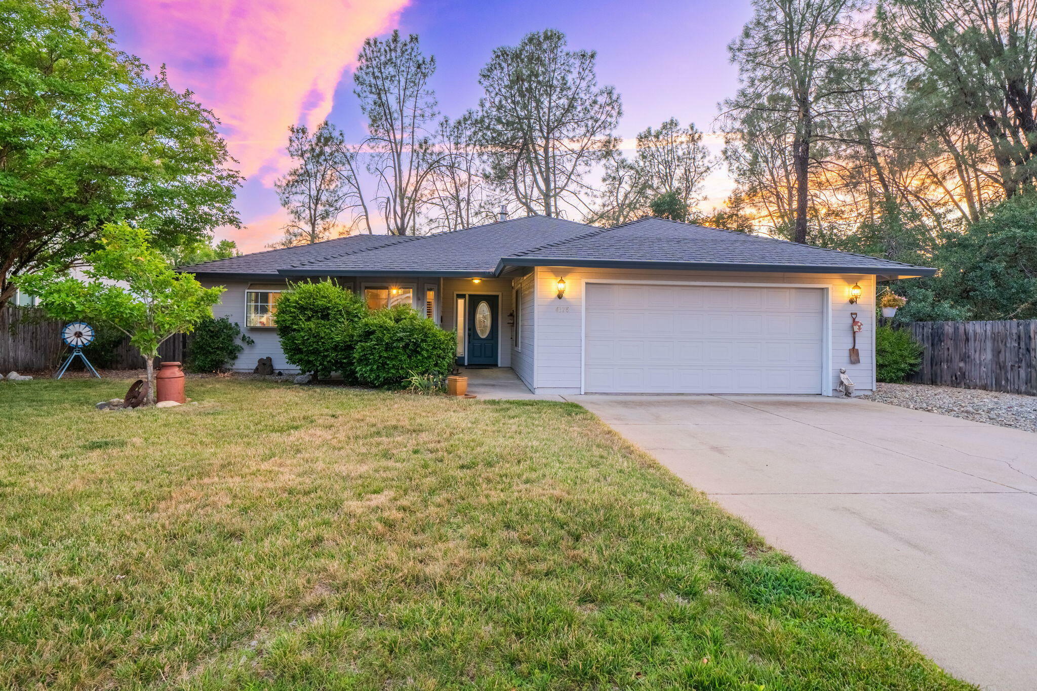 4378 Nightbird Way  Redding CA 96001 photo