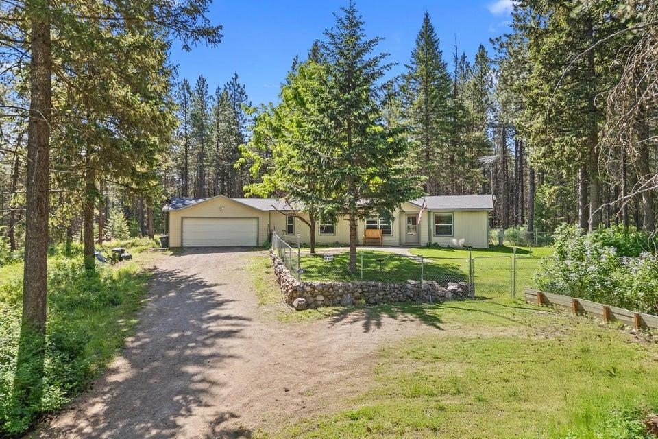 Property Photo: 4051 Springdale Hunters Rd WA 99173