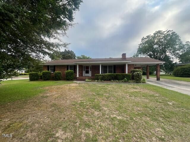 Property Photo:  1116 Friendly Road  NC 28334 