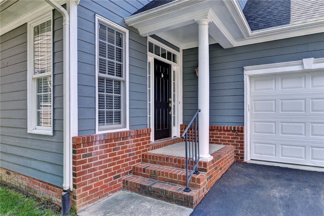 Property Photo: 225 Shaindel Drive VA 23185