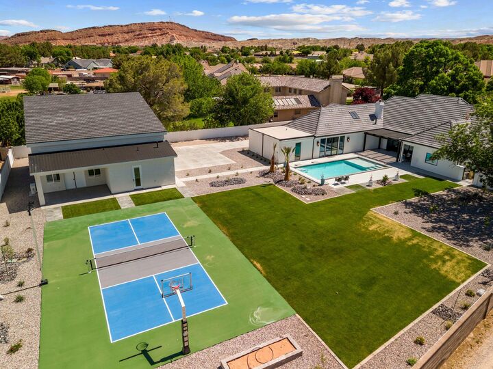 3424 S Sugar Leo Rd  St George UT 84790 photo