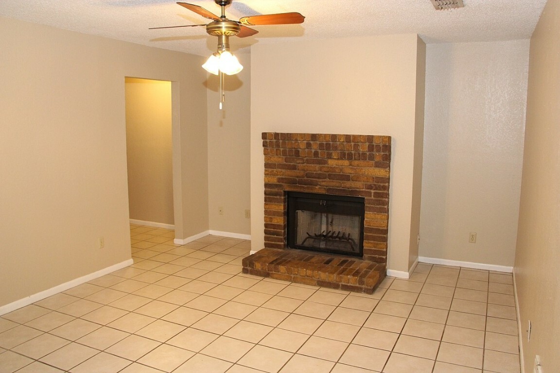 Property Photo:  13355 Water Oak Lane B  TX 78729 