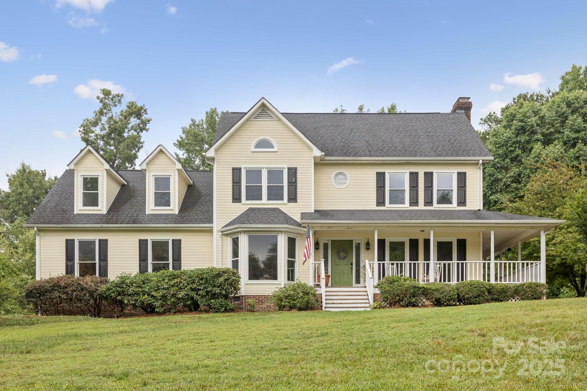 Property Photo: 851 Tanglewood Drive NE NC 28025