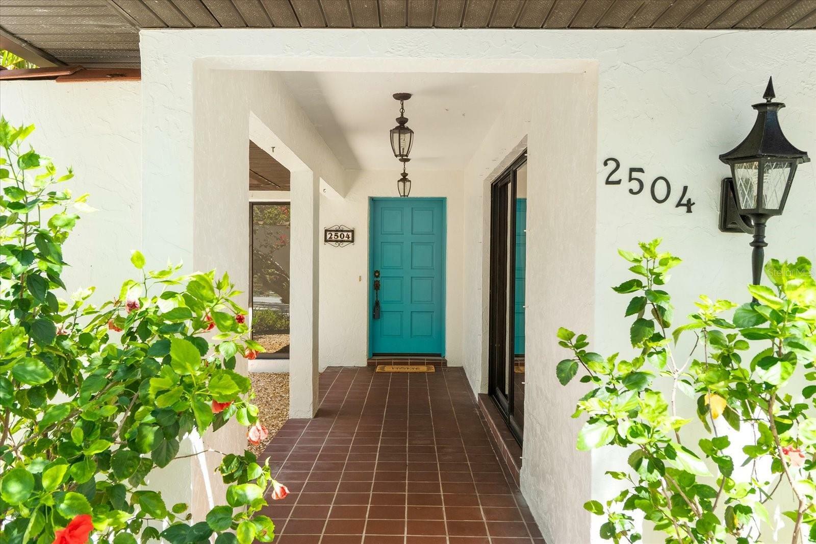Property Photo: 2504 Tanglewood Drive FL 34239