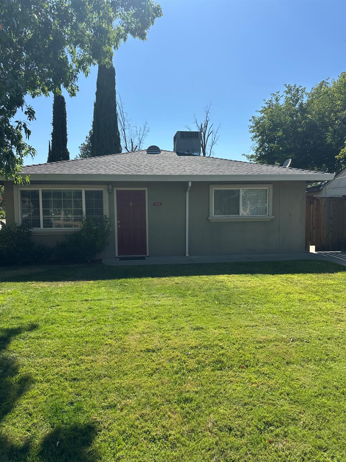 Property Photo: 2091 16th Avenue CA 95822