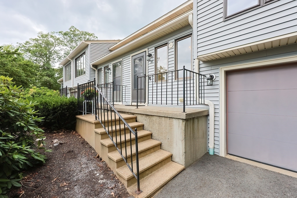 Property Photo:  30 Nottingham Rd 30  MA 01519 