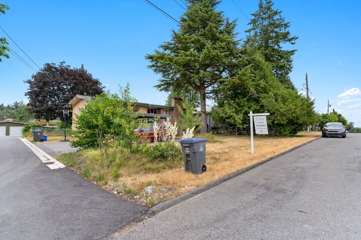 Property Photo: 14635 59A Avenue BC V3S 1P9