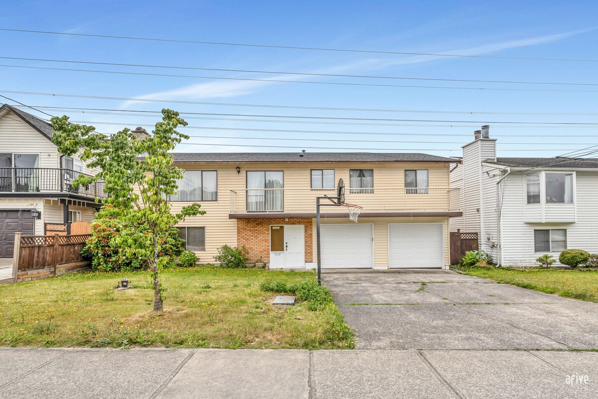 11644 74 Avenue  Delta BC V4C 1E8 photo