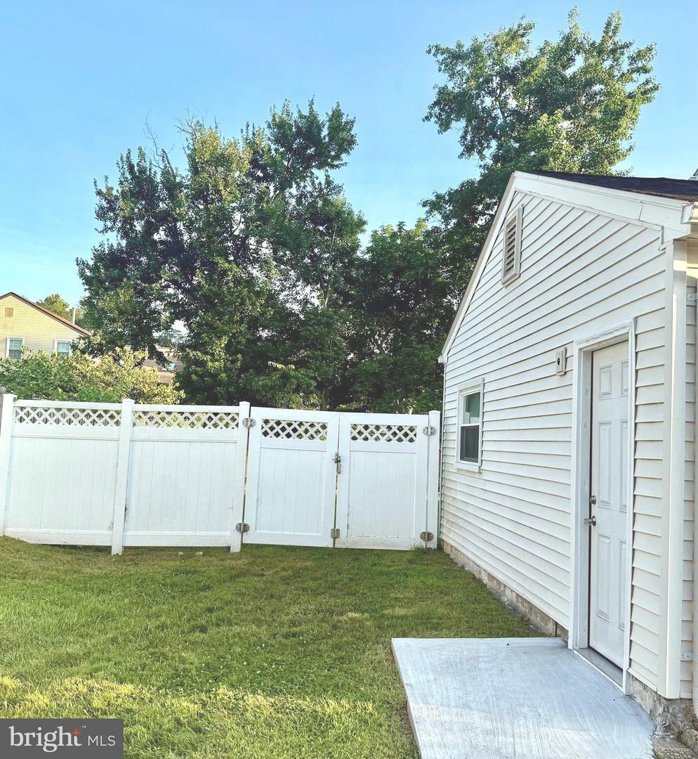 Property Photo: 11009 Fruitwood Drive MD 20720