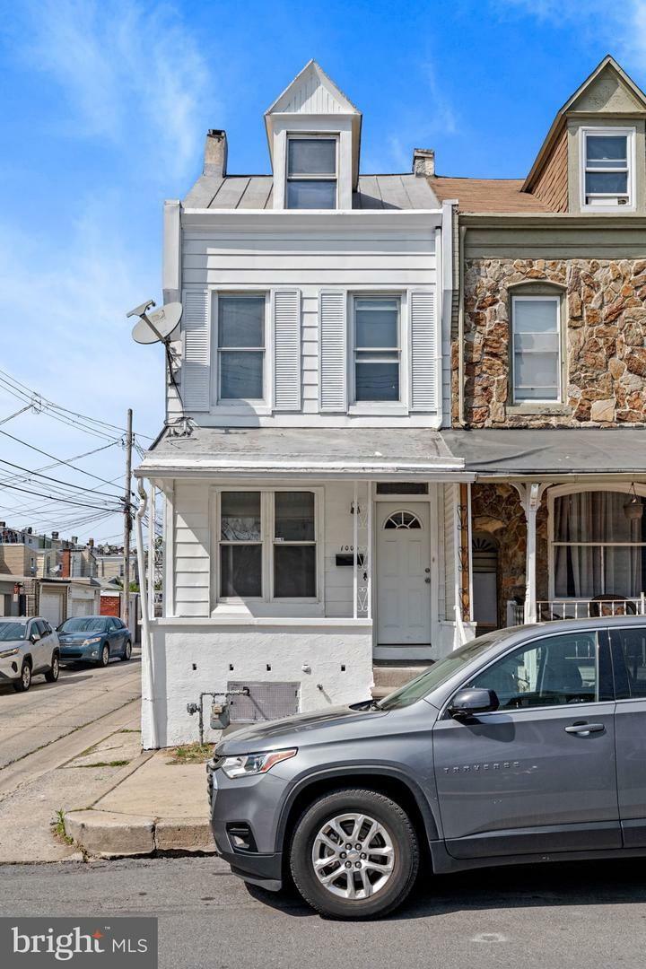 Property Photo:  1009 Pike Street  PA 19604 