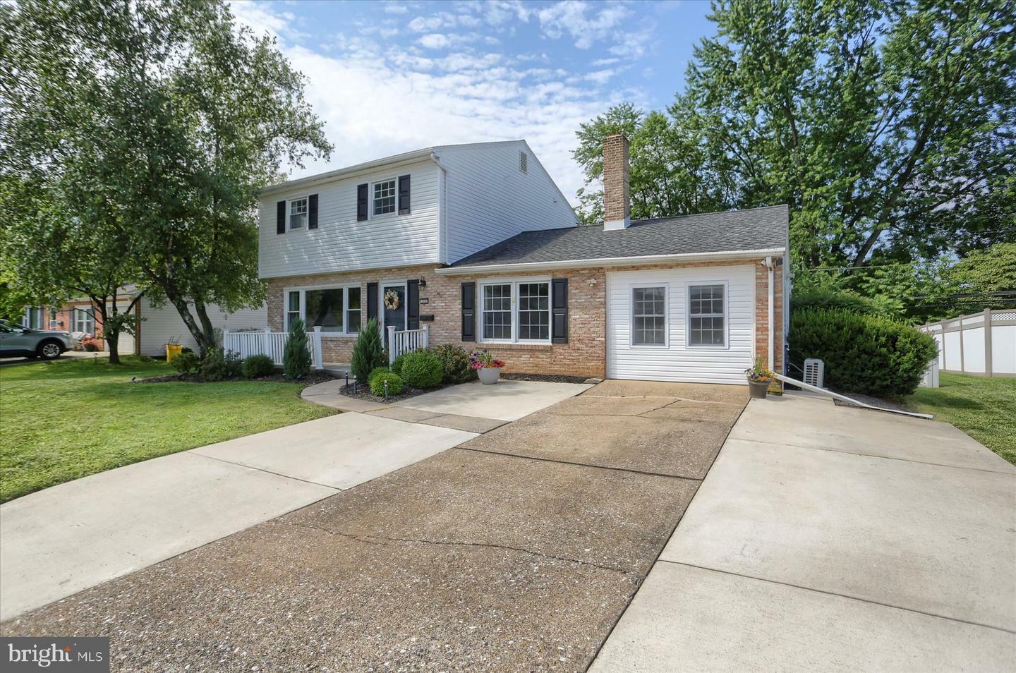 Property Photo:  120 Lancaster Boulevard  PA 17055 