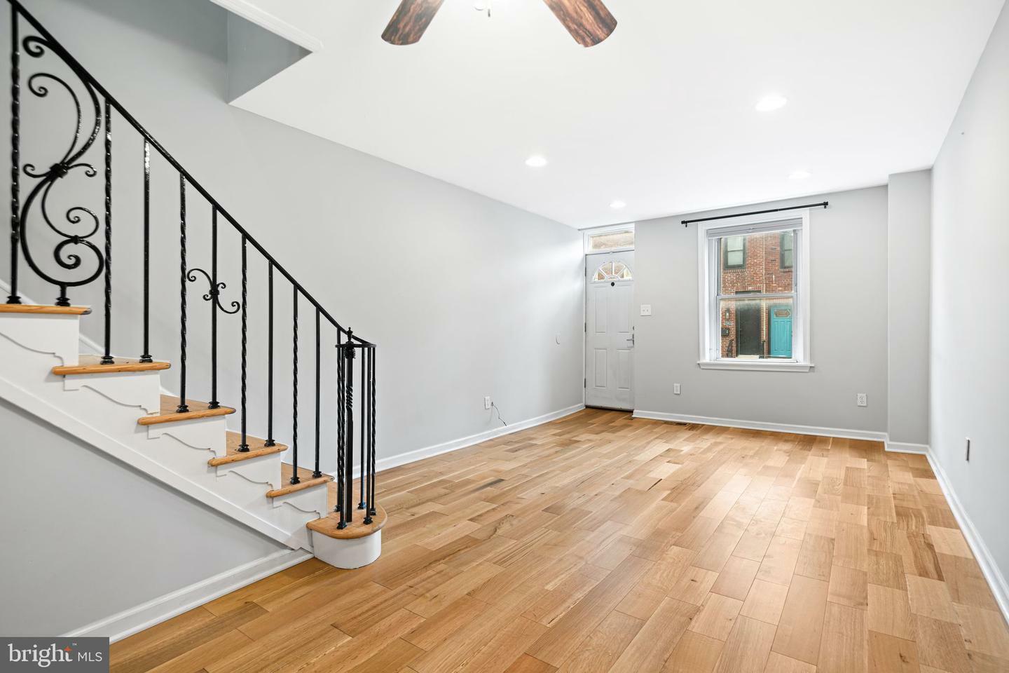 Property Photo:  2563 Tulip Street  PA 19125 