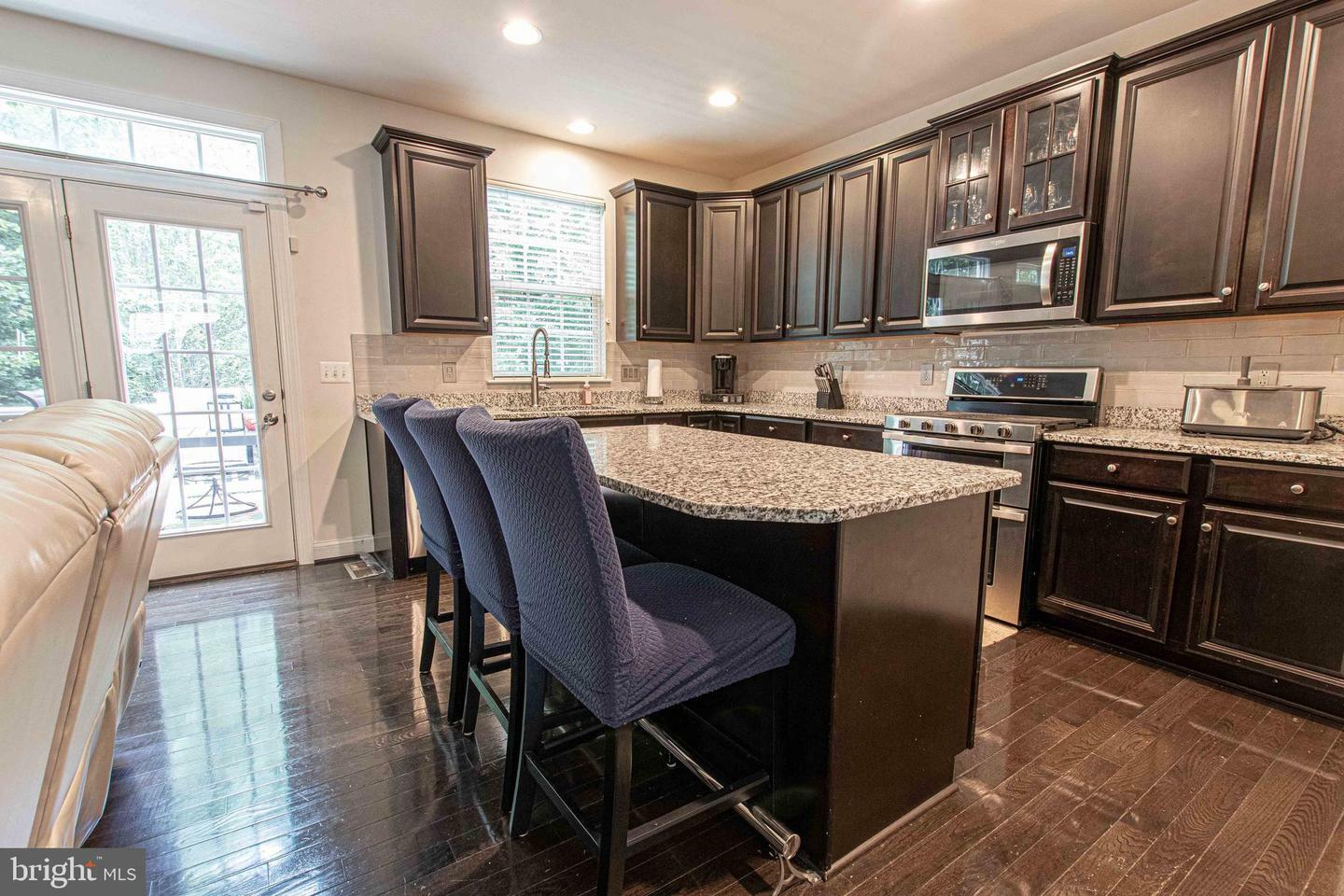 Property Photo: 4308 Wisley Turn VA 22192