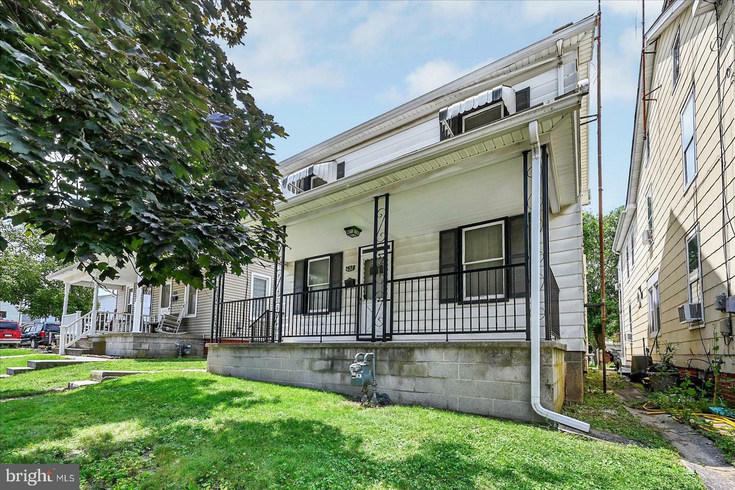Property Photo: 632 E Walnut Street PA 17331