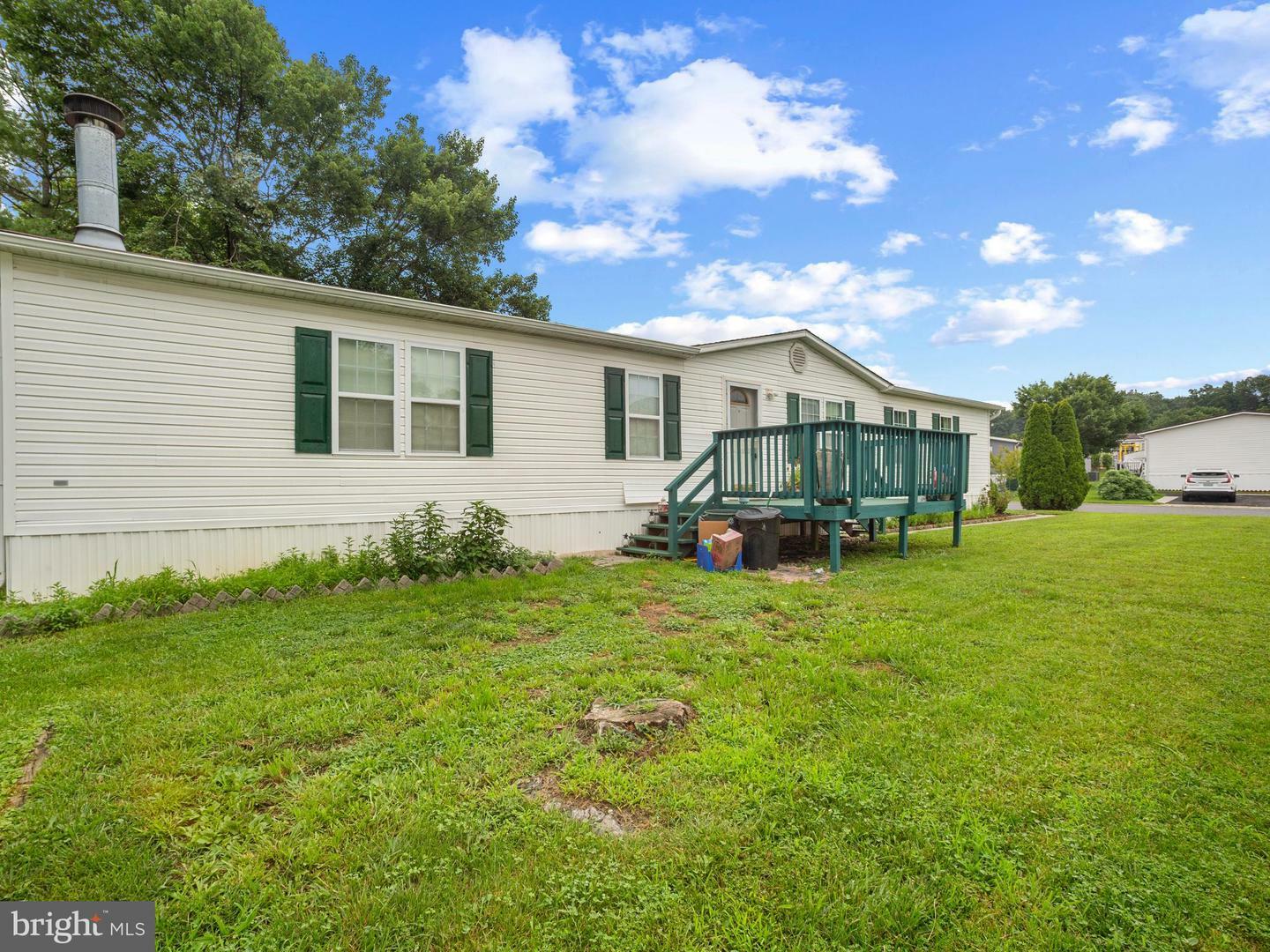 Property Photo: 1606 Colesbury Pl MD 20794