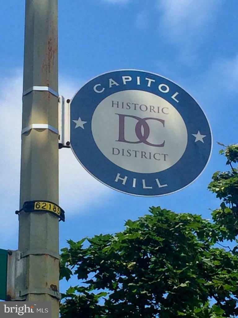 Property Photo:  528 10th Street NE  DC 20002 