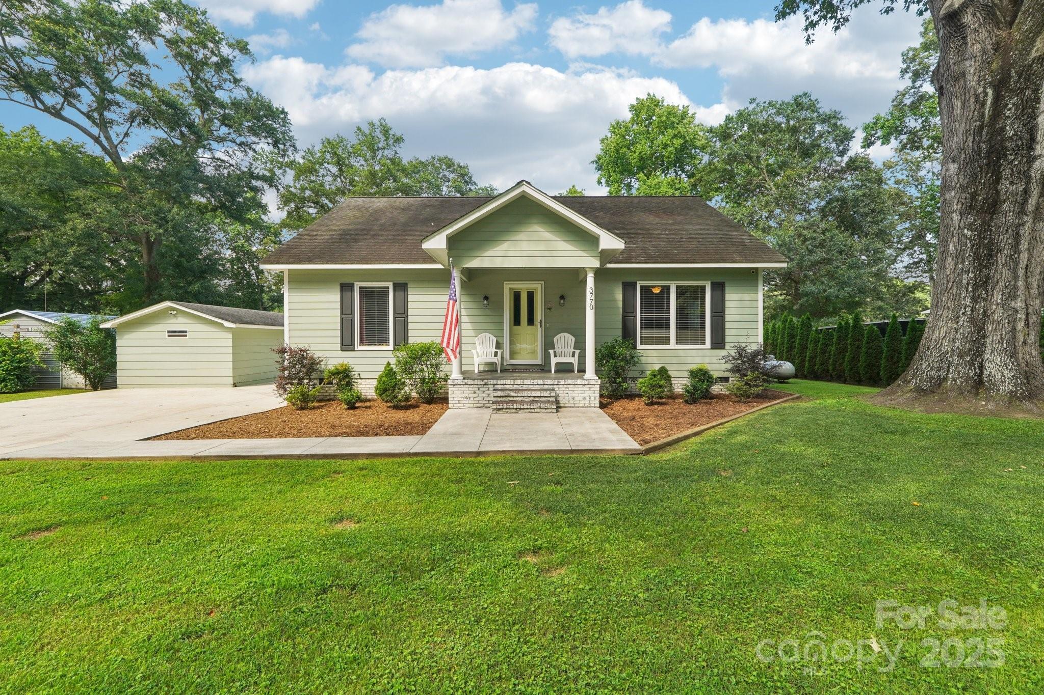 3770 Buck Point Road  Catawba NC 28609 photo