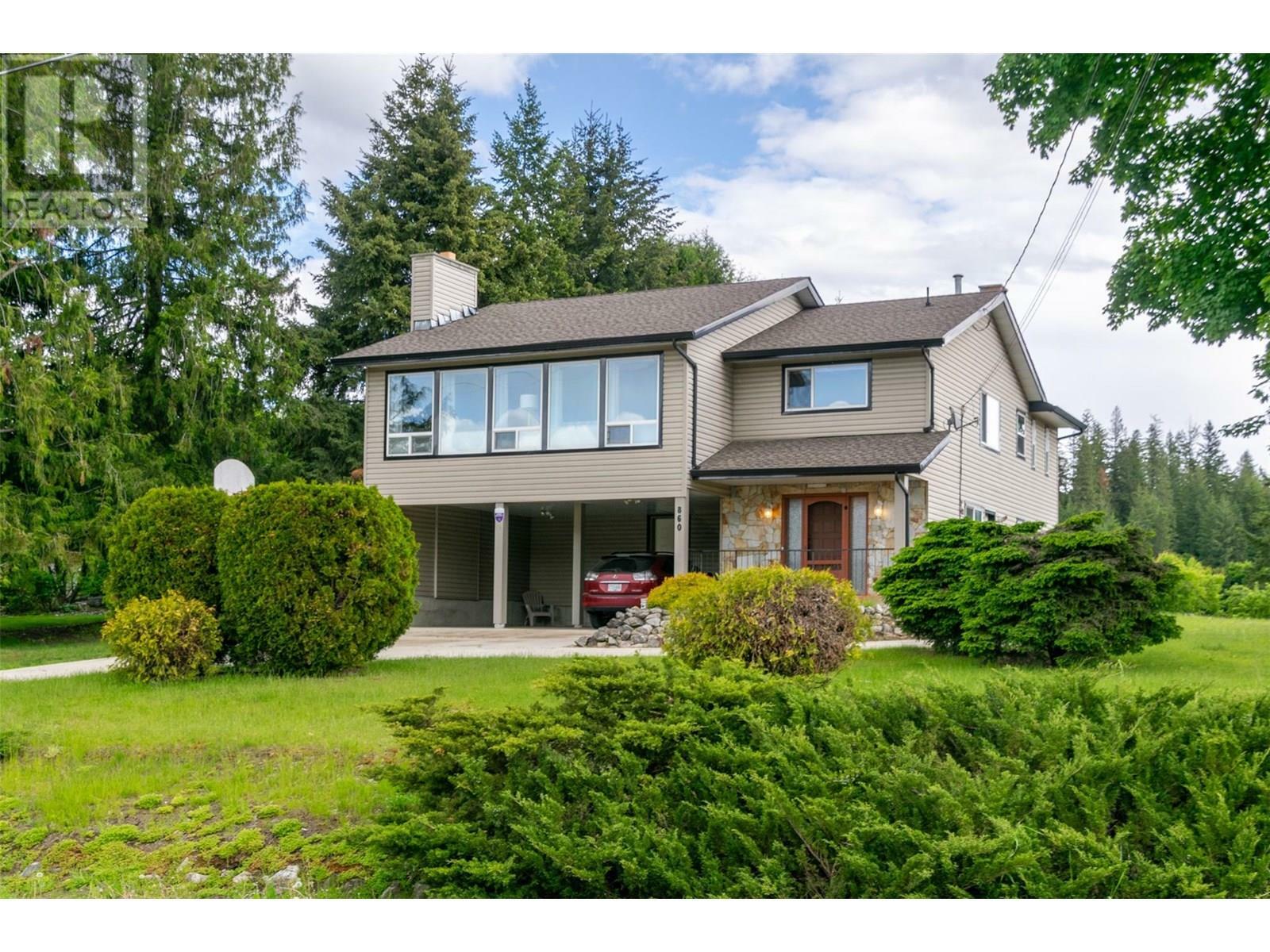 860 33 Street Southeast  Salmon Arm BC V1E 2C5 photo
