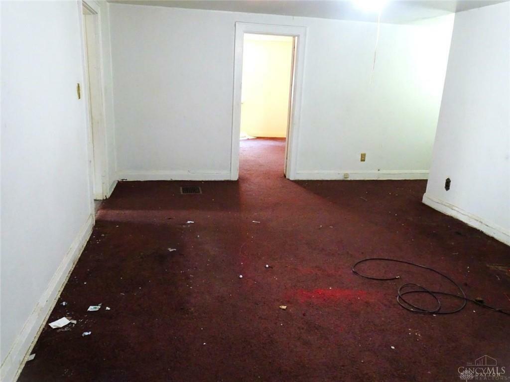 Property Photo: 2722 Orland Avenue 2 OH 45211