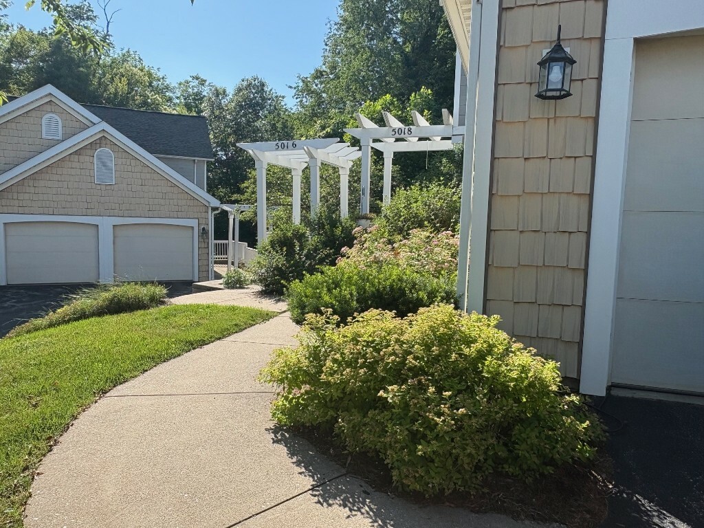 Property Photo:  5016 N Oakridge Circle  PA 16509 