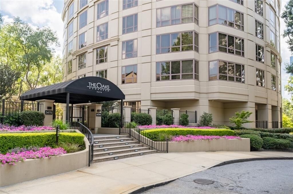 Property Photo:  3475 Oak Valley Road NE 910  GA 30326